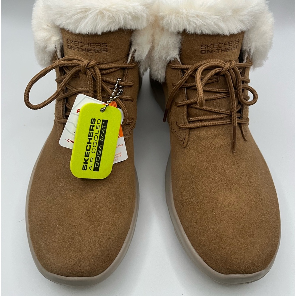 Skechers On-the-GO Joy Plush Dreams Boot